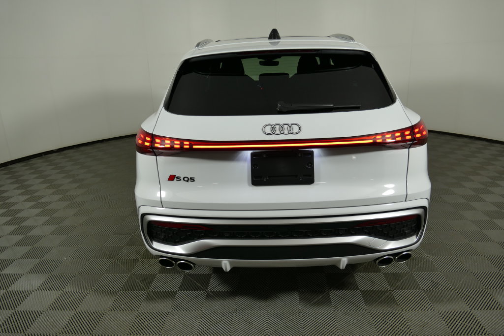Used 2025 Audi SQ5 Premium Plus w/ Premium Plus Package AWD/4WD image 4