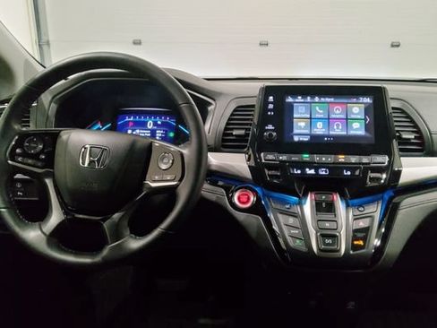Used 2023 Honda Odyssey Touring image 16