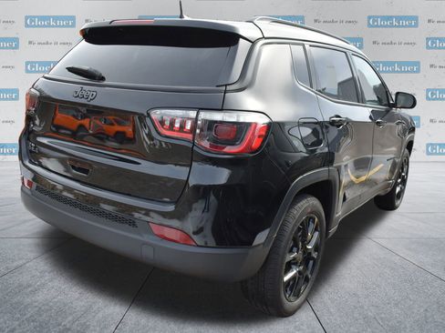 New 2026 Jeep Compass Latitude image 12