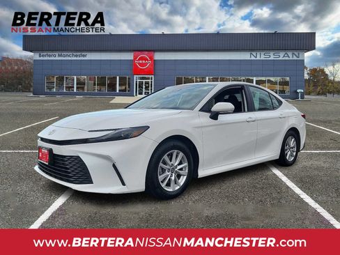 Used 2025 Toyota Camry LE FWD image 1