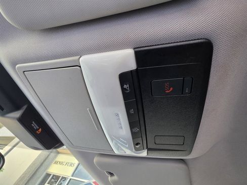 Used 2024 Mitsubishi Outlander SE FWD image 32