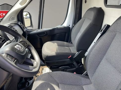 Used 2024 RAM ProMaster 2500 FWD image 28