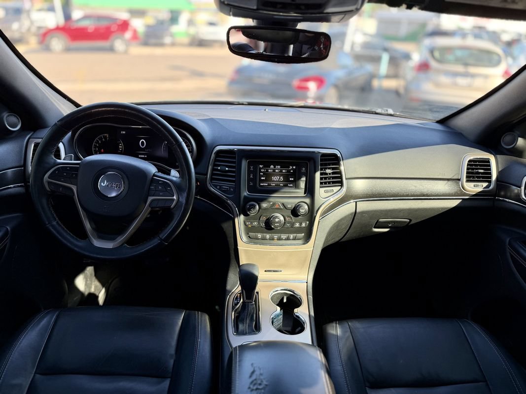 Used 2017 Jeep Grand Cherokee Limited AWD/4WD image 14