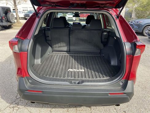 Used 2024 Toyota RAV4 LE image 9