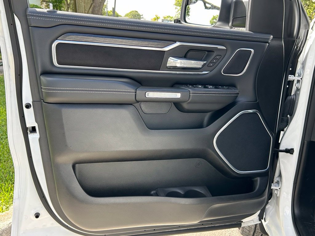 Used 2023 RAM 1500 Laramie RWD image 32