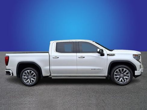 Used 2022 GMC Sierra 1500 Denali w/ Denali Reserve Package AWD/4WD image 4