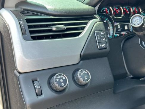 Used 2018 GMC Yukon SLT w/ Open Road Package AWD/4WD image 41