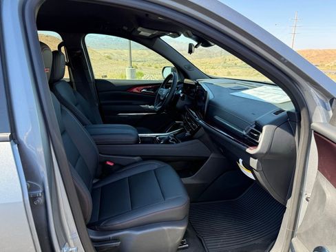 New 2026 Chevrolet Traverse Z71 w/ Enhanced Driving Package image 13