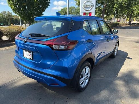 New 2025 Nissan Kicks Play S image 7
