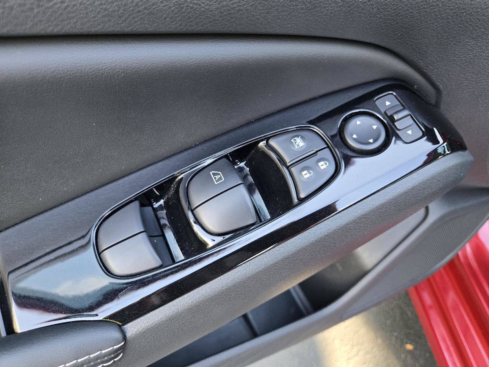 Used 2024 Nissan Altima 2.5 SL AWD/4WD image 14