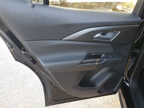 New 2026 Chevrolet Equinox EV LT image 27