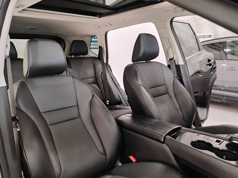Used 2024 Nissan Rogue SV w/ SV Premium Package FWD image 21
