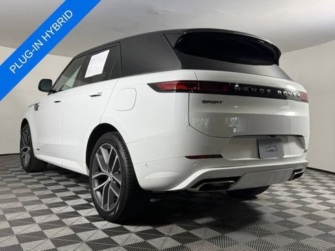 Used 2024 Land Rover Range Rover Sport Autobiography AWD/4WD image 4