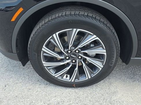 New 2025 Lincoln Aviator 2WD w/ Equipment Group 101A image 11