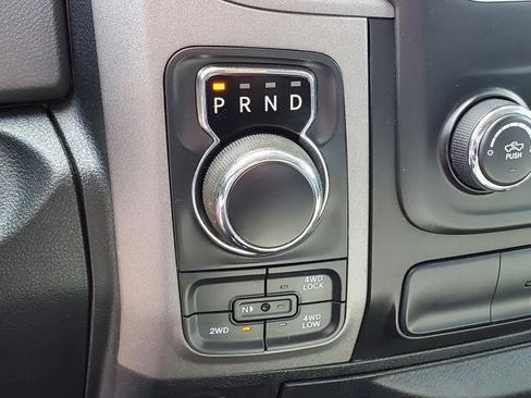 Used 2018 RAM 1500 Express AWD/4WD image 12