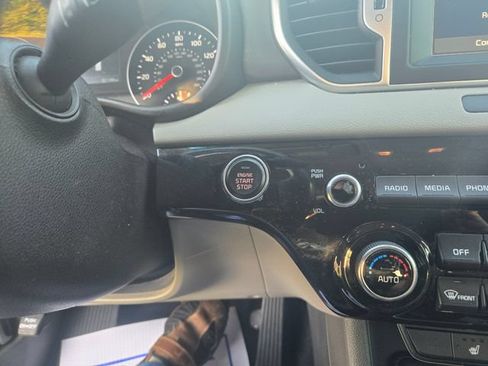Used 2019 Kia Sportage EX FWD image 18