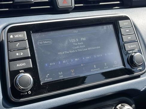 Used 2025 Nissan Versa SV FWD image 27