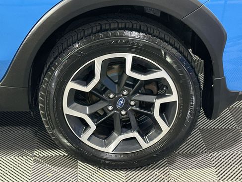 Used 2017 Subaru Crosstrek 2.0i Premium w/ Moonroof Package image 12