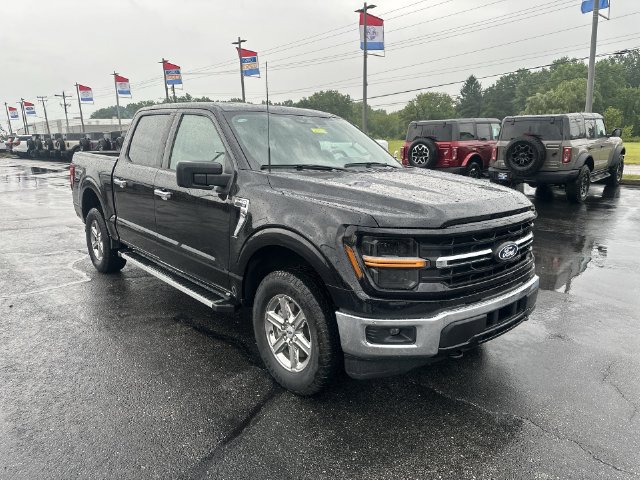 Used 2025 Ford F150 XLT w/ Equipment Group 301A Standard AWD/4WD image 11
