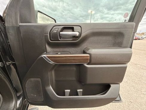 Used 2022 Chevrolet Silverado 1500 LT Trail Boss image 31