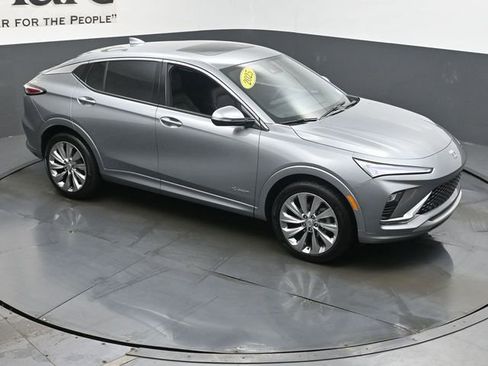 Used 2025 Buick Envista Avenir FWD image 38
