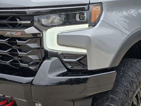 Used 2024 Chevrolet Silverado 1500 ZR2 w/ Technology Package AWD/4WD image 15