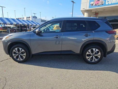 Used 2023 Nissan Rogue SV w/ SV Premium B Package FWD image 5