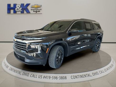 New 2026 Chevrolet Traverse LT image 3