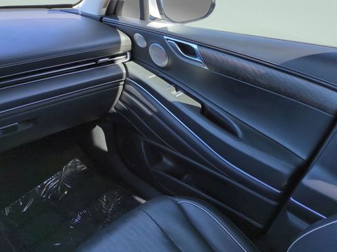 Used 2023 Genesis GV80 2.5T w/ Prestige Package image 15