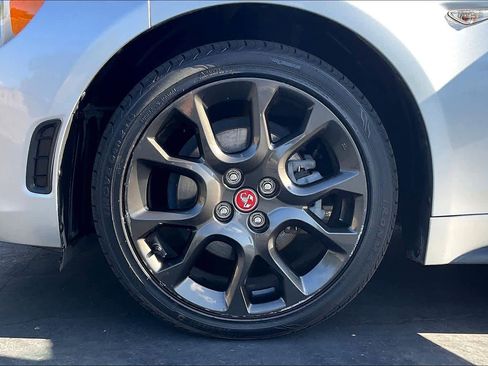 Used 2020 FIAT 124 Spider Abarth w/ Convenience Group image 12