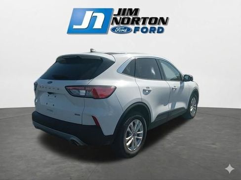 Used 2022 Ford Escape SE image 10