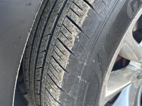 Used 2014 Ford Explorer XLT w/ Equipment Group 202A image 4