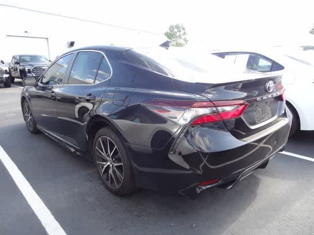 Used 2023 Toyota Camry SE FWD image 6