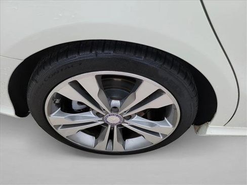 Used 2014 Mercedes-Benz CLA 250 image 11