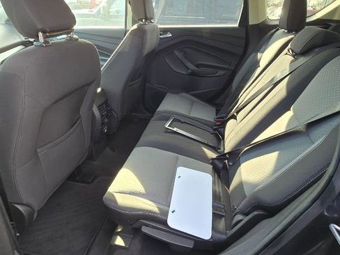 Used 2018 Ford Escape SE image 13