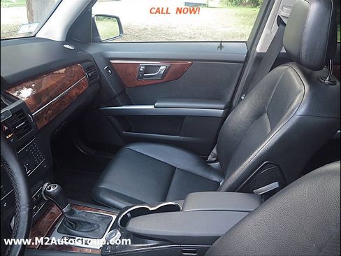 Used 2010 Mercedes-Benz GLK 350 4MATIC image 11