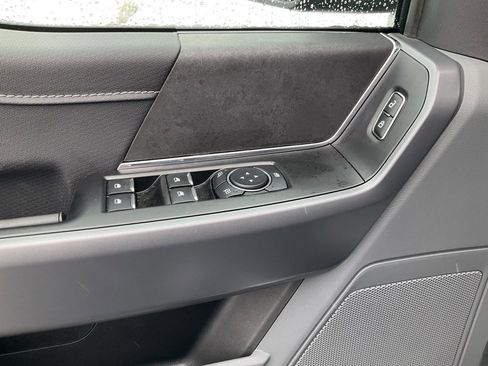 Used 2025 Ford F150 XLT w/ Equipment Group 301A Standard image 19