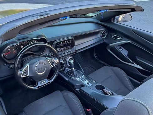 Used 2017 Chevrolet Camaro SS RWD image 16