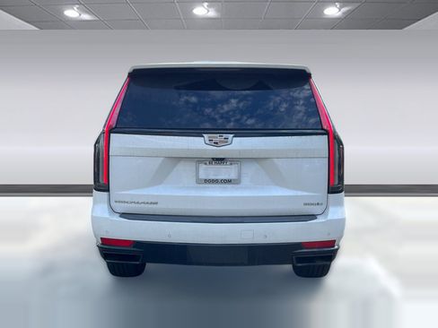 Used 2021 Cadillac Escalade Sport Platinum w/ Heavy-Duty Trailer Package image 5