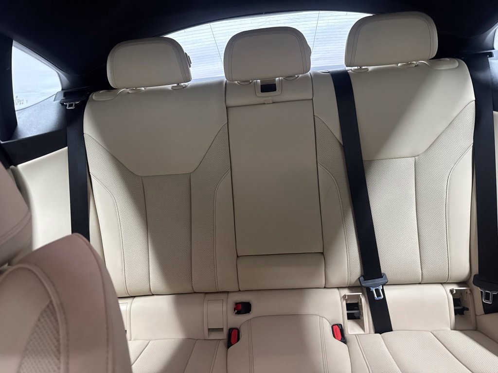 Used 2023 BMW i4 eDrive35 w/ Premium Package RWD image 15