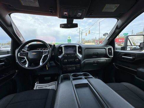 Used 2020 Chevrolet Silverado 2500 LT AWD/4WD image 13