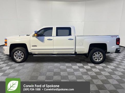 Used 2015 Chevrolet Silverado 3500 High Country w/ Duramax Plus Package image 10