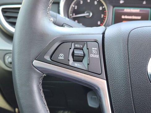 Used 2022 Buick Encore Preferred w/ Safety Package image 27