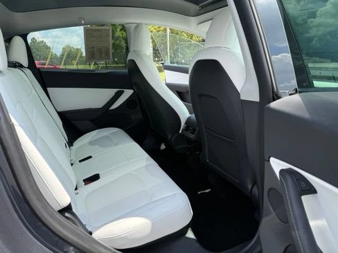 Used 2022 Tesla Model Y Performance AWD/4WD image 20