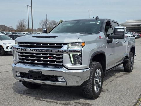 Used 2022 Chevrolet Silverado 2500 LTZ w/ Z71 Off-Road Package AWD/4WD image 3