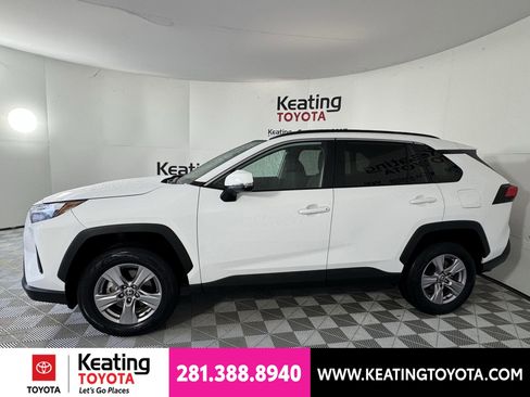 Certified 2025 Toyota RAV4 XLE AWD/4WD image 9