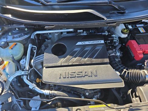 Used 2023 Nissan Rogue SV image 43