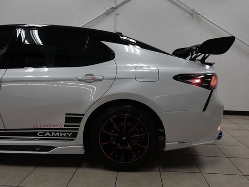 Used 2019 Toyota Camry XSE image 30