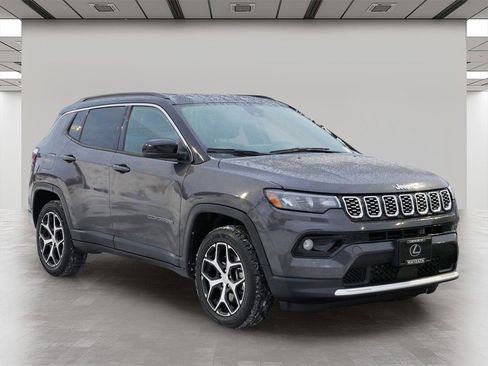 Used 2024 Jeep Compass Limited image 1