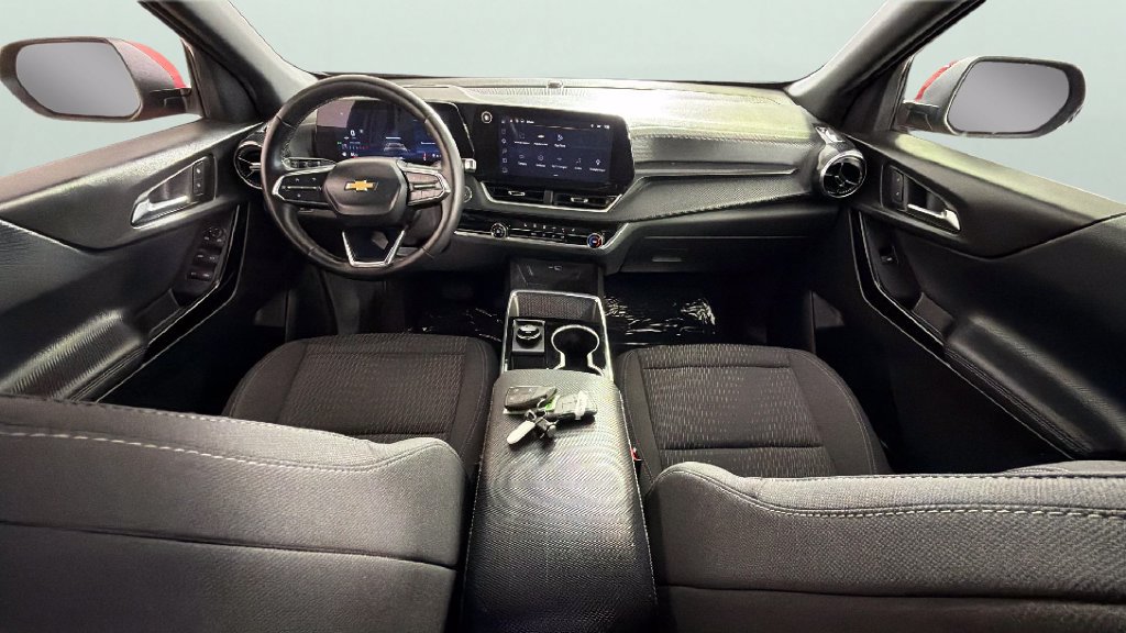 Certified 2026 Chevrolet Equinox LT w/ Safety and Technology Package FWD image 32